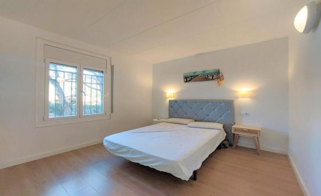 Revente · Appartement · Roses