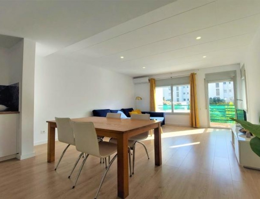 Revente · Appartement · Roses