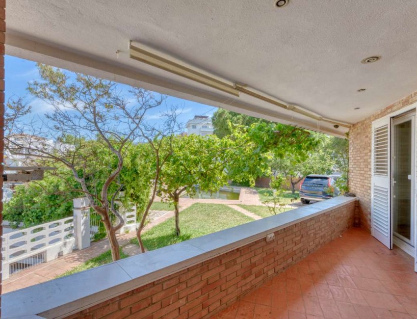 Sale · Bungalow / Townhouse / Detached / Terraced · Santa Margarita