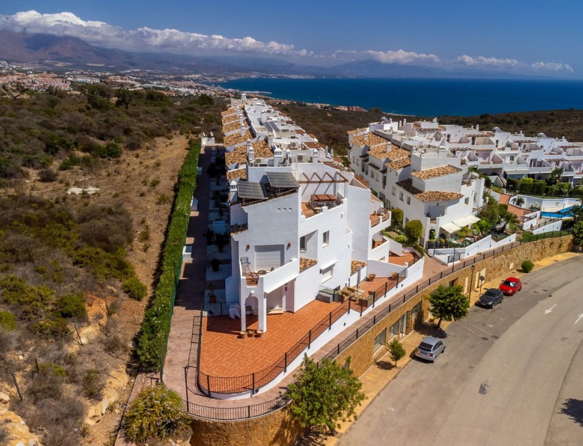 Venta · Bungalow / Adosado / Semiadosado · La Duquesa · Costa del Sol