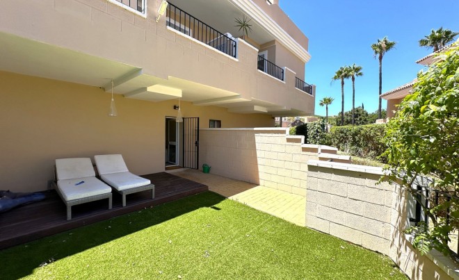 Sale · Bungalow / Townhouse / Detached / Terraced · La Duquesa · Costa del Sol