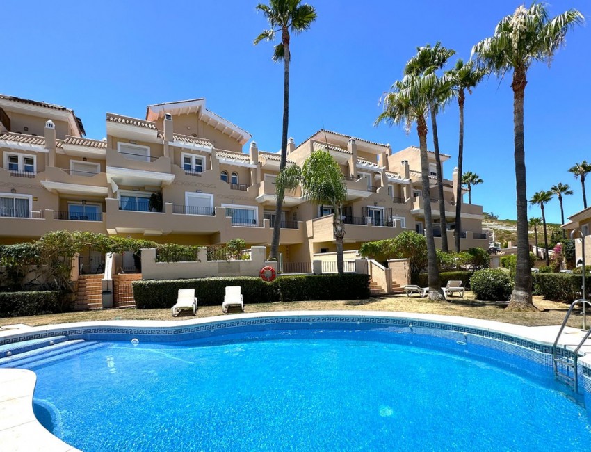 Sale · Bungalow / Townhouse / Detached / Terraced · La Duquesa · Costa del Sol