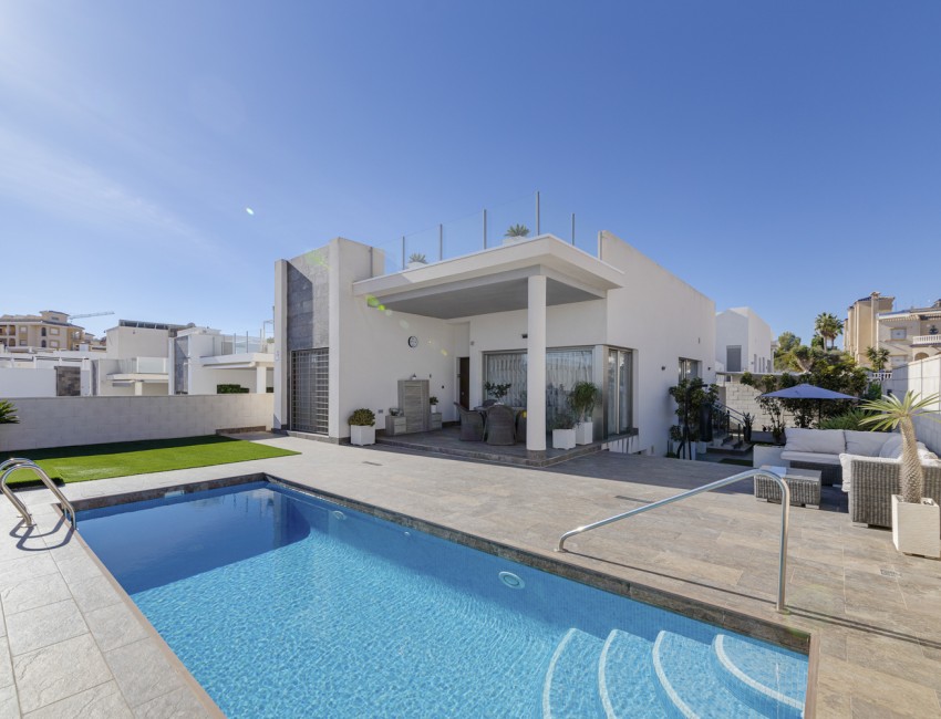 Venta · Villa / Chalet · Orihuela Costa · Villamartín