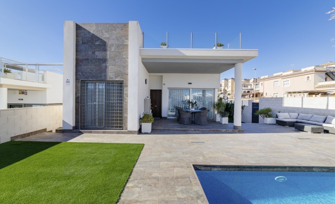 Venta · Villa / Chalet · Orihuela Costa · Villamartín