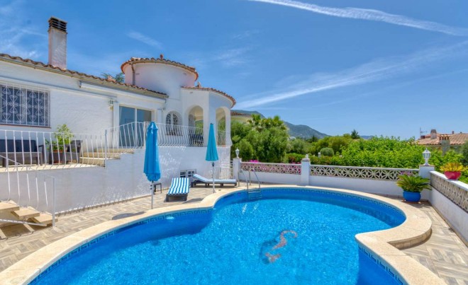 Venta · Villa / Chalet · Can Isaac