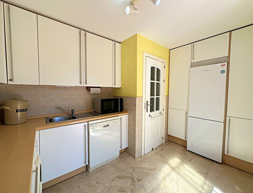 Sale · Apartment / Flat · Estepona · Costa del Sol