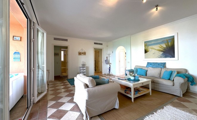 Sale · Apartment / Flat · Casares · Costa del Sol