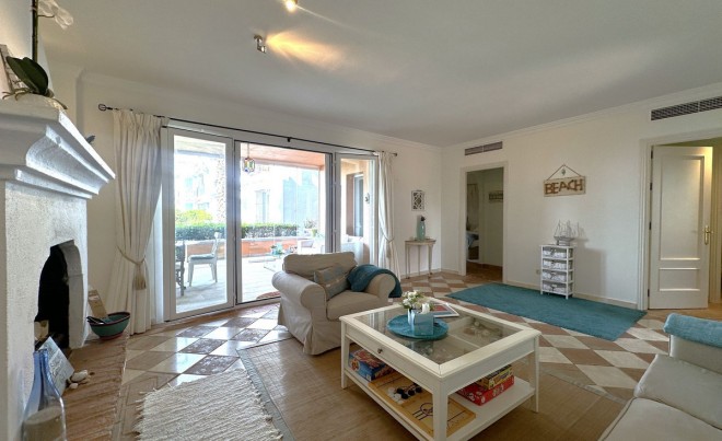 Sale · Apartment / Flat · Casares · Costa del Sol