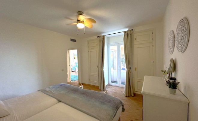 Sale · Apartment / Flat · Casares · Costa del Sol