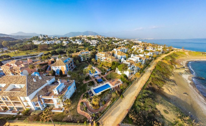 Sale · Apartment / Flat · Casares · Costa del Sol