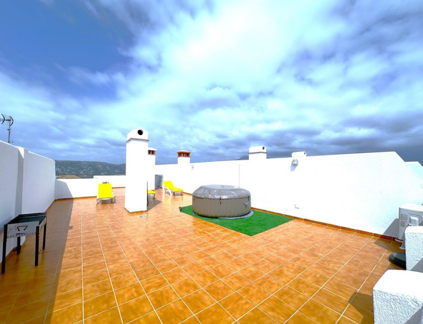 Sale · Apartment / Flat · Casares · Costa del Sol