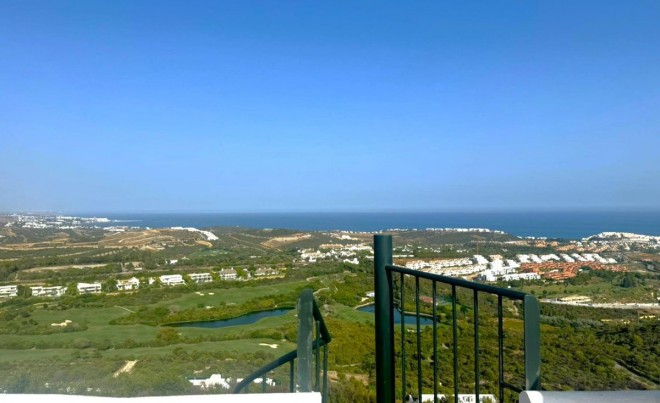 Venta · Apartamento / Piso · Casares · Costa del Sol