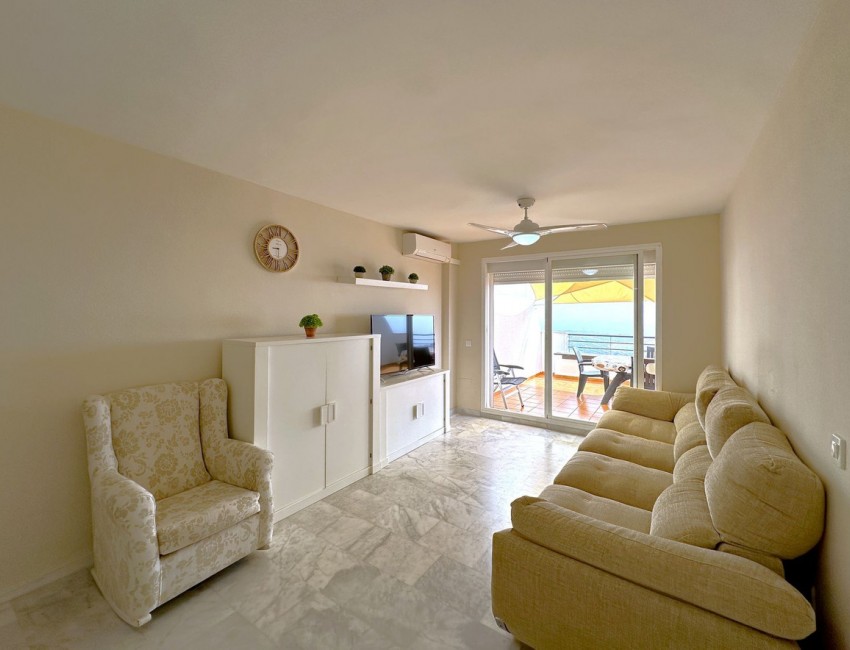 Sale · Apartment / Flat · Casares · Costa del Sol