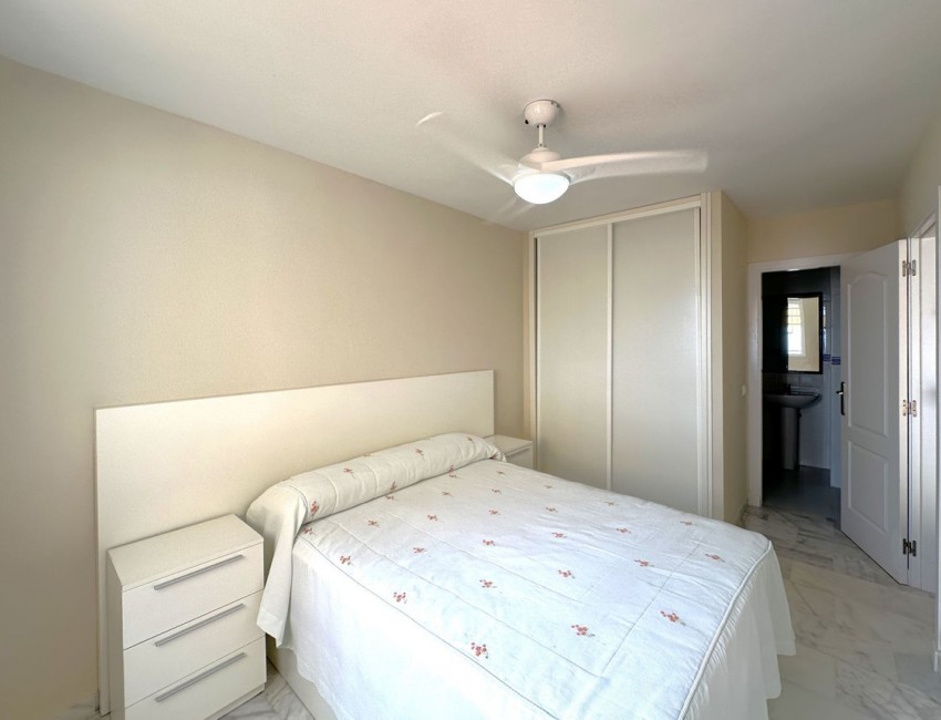 Sale · Apartment / Flat · Casares · Costa del Sol