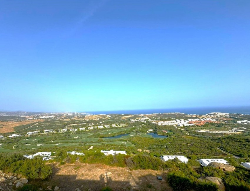 Sale · Apartment / Flat · Casares · Costa del Sol