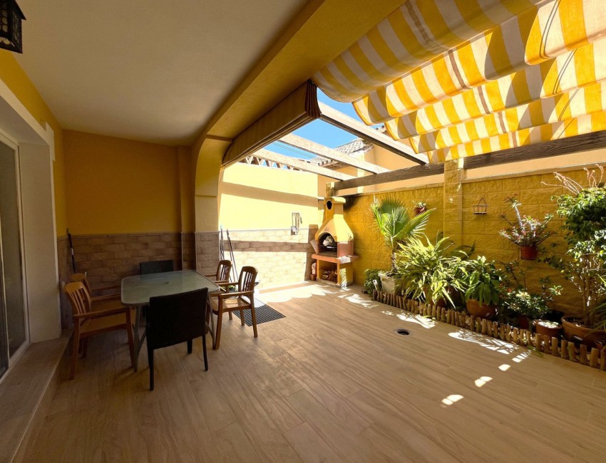 Sale · Bungalow / Townhouse / Detached / Terraced · Estepona · Costa del Sol