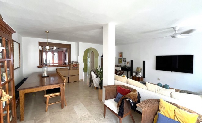 Sale · Bungalow / Townhouse / Detached / Terraced · Estepona · Costa del Sol