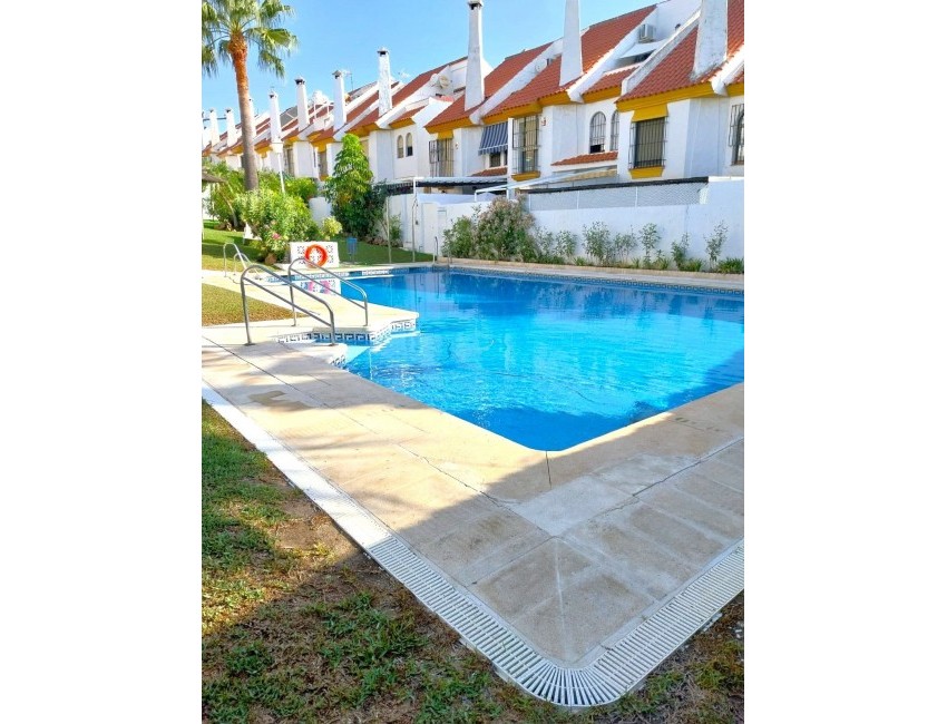 Venta · Bungalow / Adosado / Semiadosado · Estepona · Costa del Sol