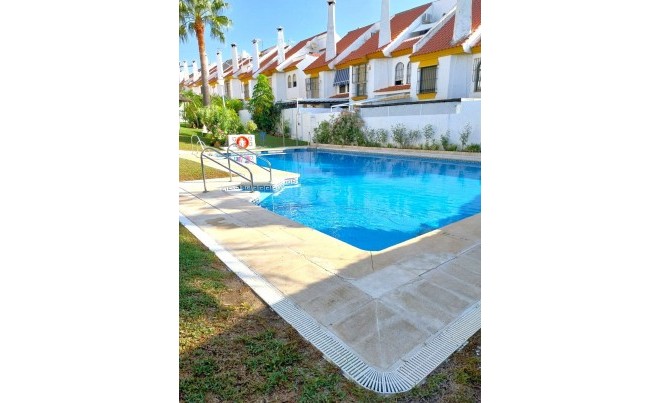 Venta · Bungalow / Adosado / Semiadosado · Estepona · Costa del Sol