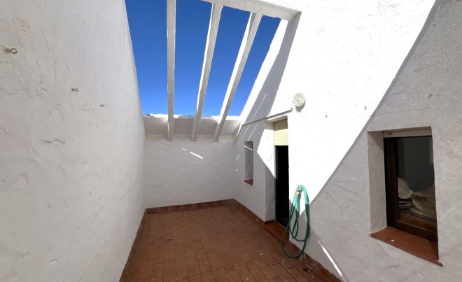 Sale · Bungalow / Townhouse / Detached / Terraced · Estepona · Costa del Sol