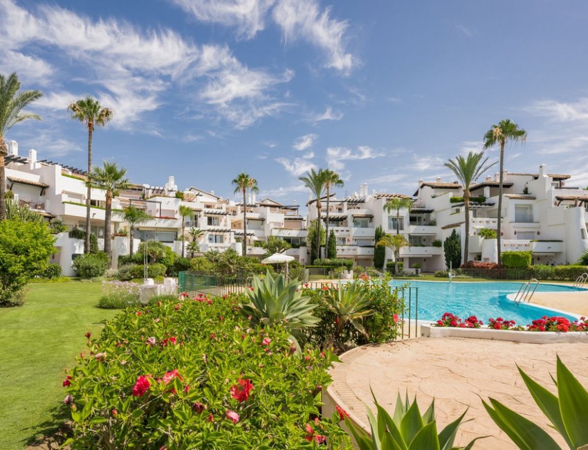 Sale · Apartment / Flat · Estepona · Costa del Sol