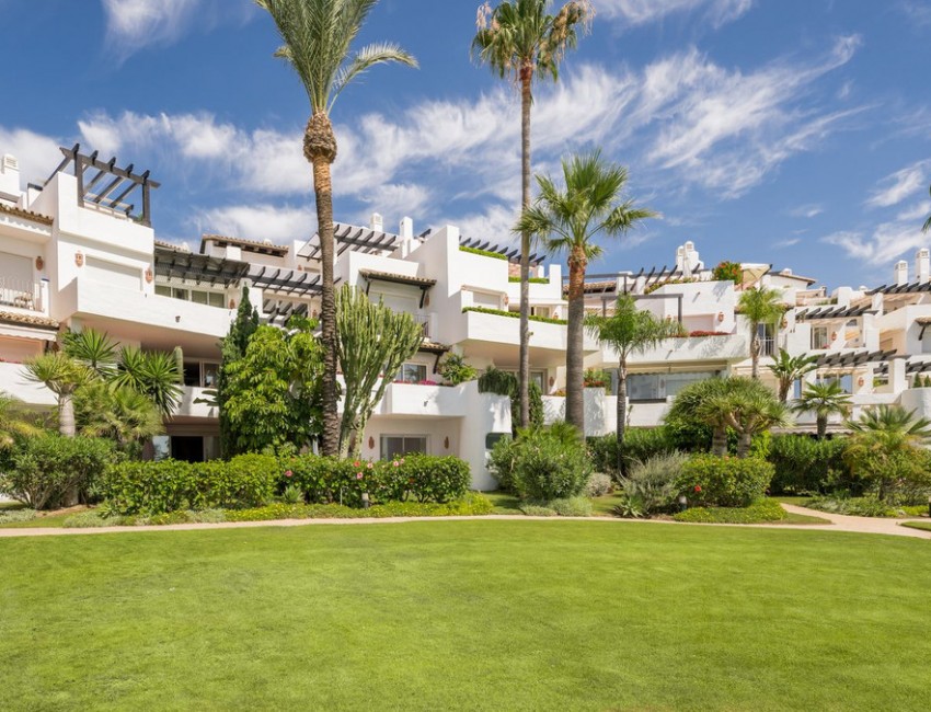 Sale · Apartment / Flat · Estepona · Costa del Sol