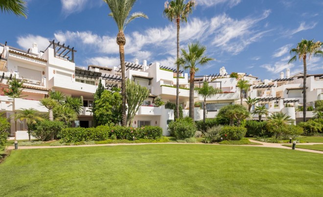 Sale · Apartment / Flat · Estepona · Costa del Sol