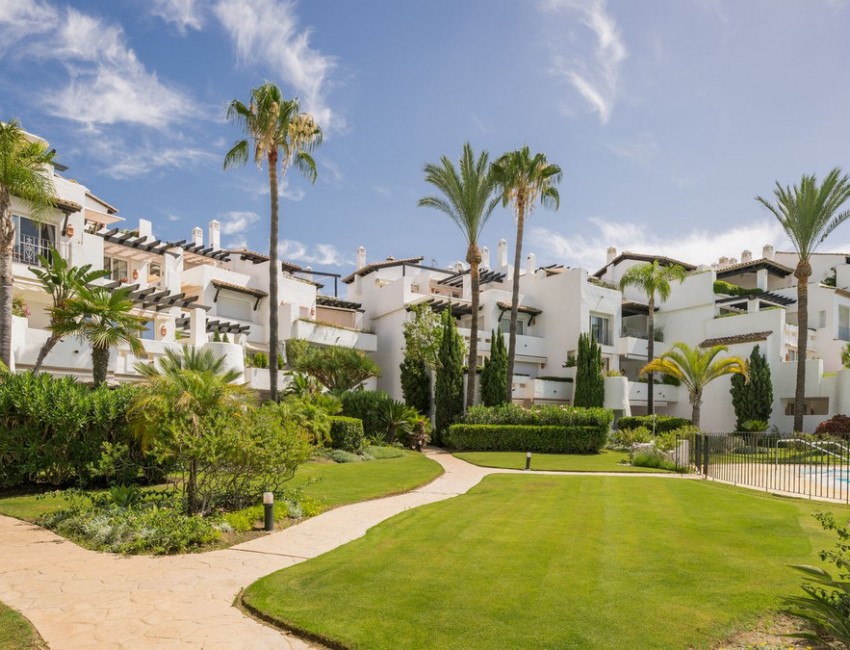 Sale · Apartment / Flat · Estepona · Costa del Sol