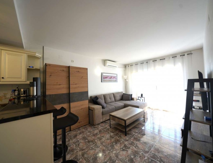 Sale · Apartment / Flat · Salatar