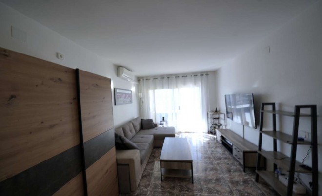 Sale · Apartment / Flat · Salatar