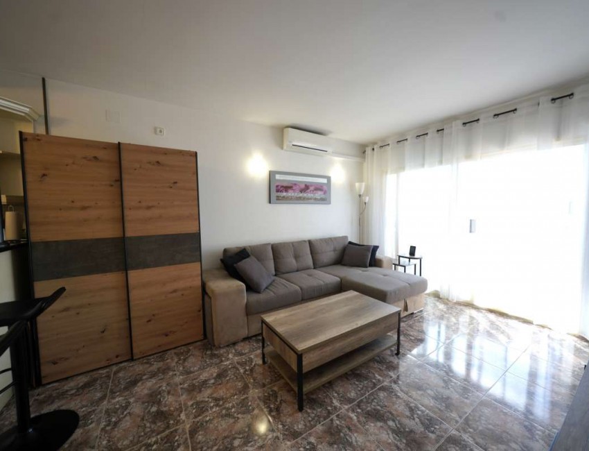 Sale · Apartment / Flat · Salatar