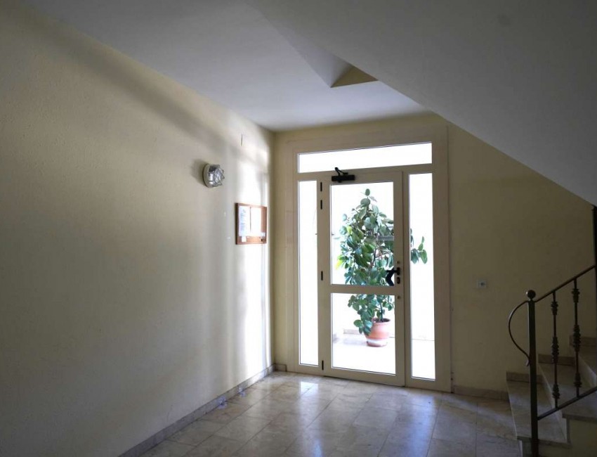 Sale · Apartment / Flat · Salatar