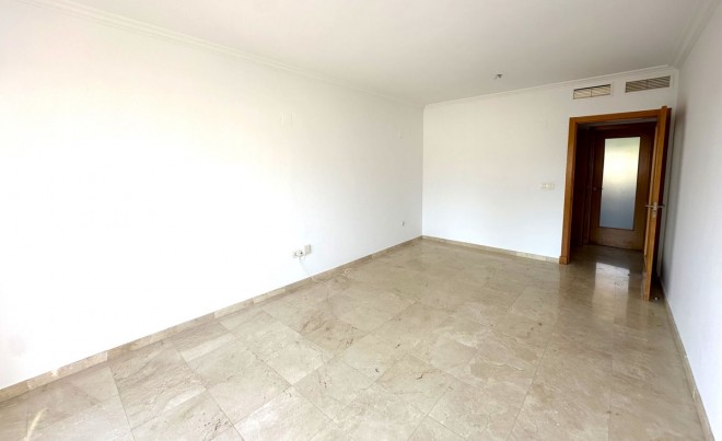 Sale · Apartment / Flat · Casares · Costa del Sol