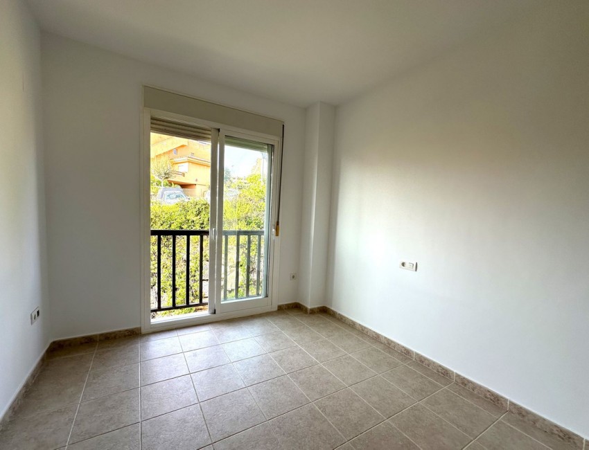 Sale · Apartment / Flat · Casares · Costa del Sol