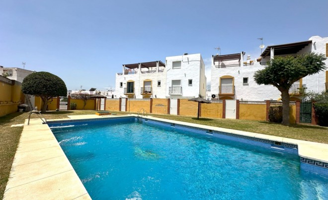 Revente · Bungalow / Maison de Ville · SAN PEDRO ALCÁNTARA · Costa del Sol