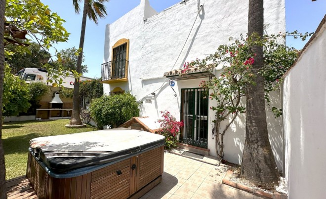 Revente · Bungalow / Maison de Ville · SAN PEDRO ALCÁNTARA · Costa del Sol