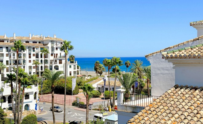 Sale · Apartment / Flat · La Duquesa · Costa del Sol