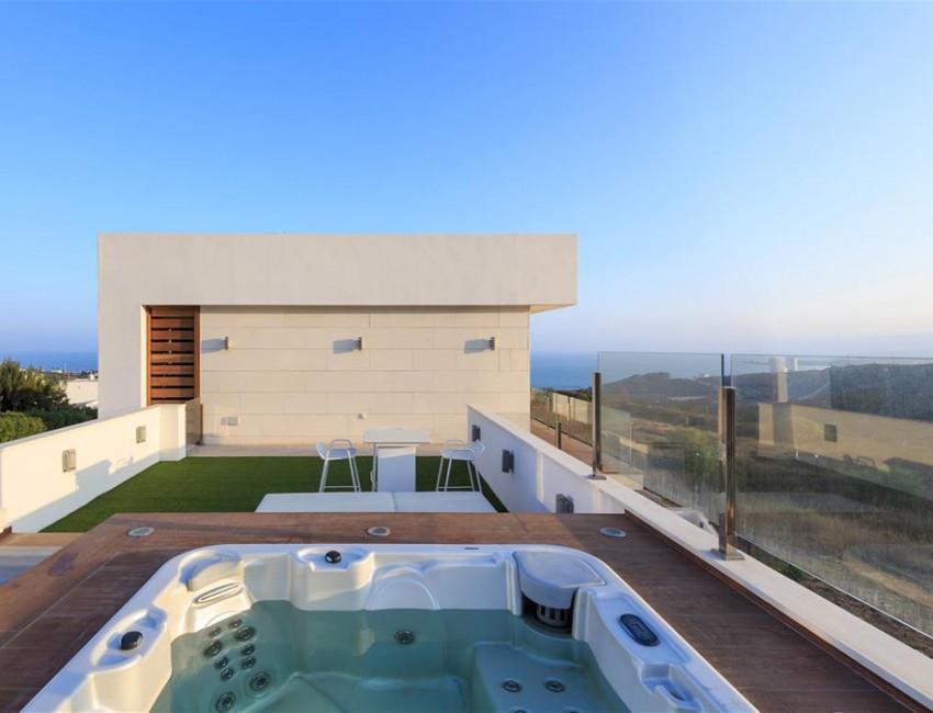 Venta · Villa / Chalet · San Roque · Costa del Sol