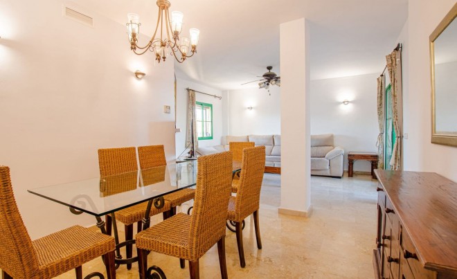 Venta · Apartamento / Piso · Casares · Costa del Sol