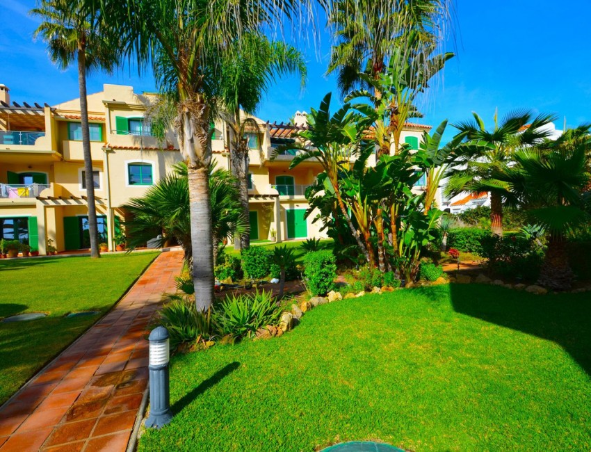 Venta · Apartamento / Piso · Casares · Costa del Sol