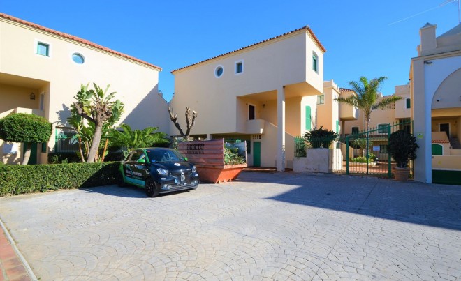 Venta · Apartamento / Piso · Casares · Costa del Sol