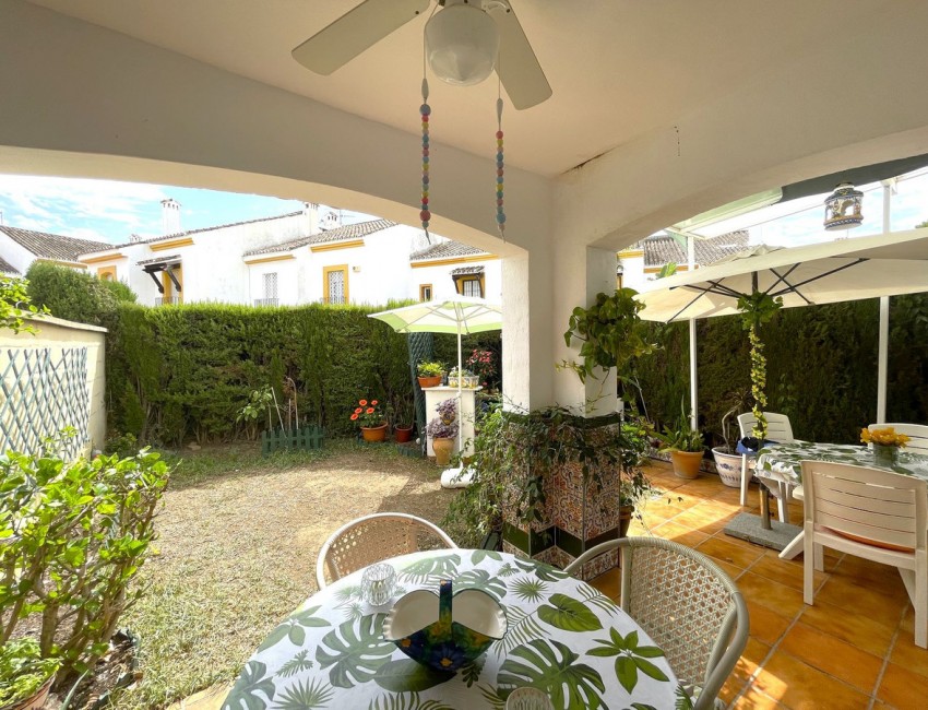 Sale · Bungalow / Townhouse / Detached / Terraced · Estepona · Costa del Sol