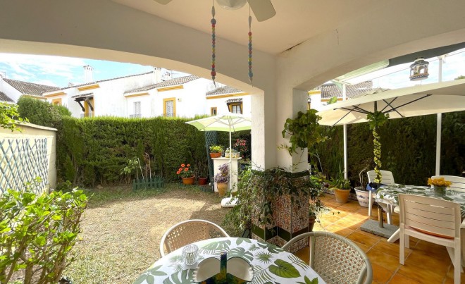 Sale · Bungalow / Townhouse / Detached / Terraced · Estepona · Costa del Sol