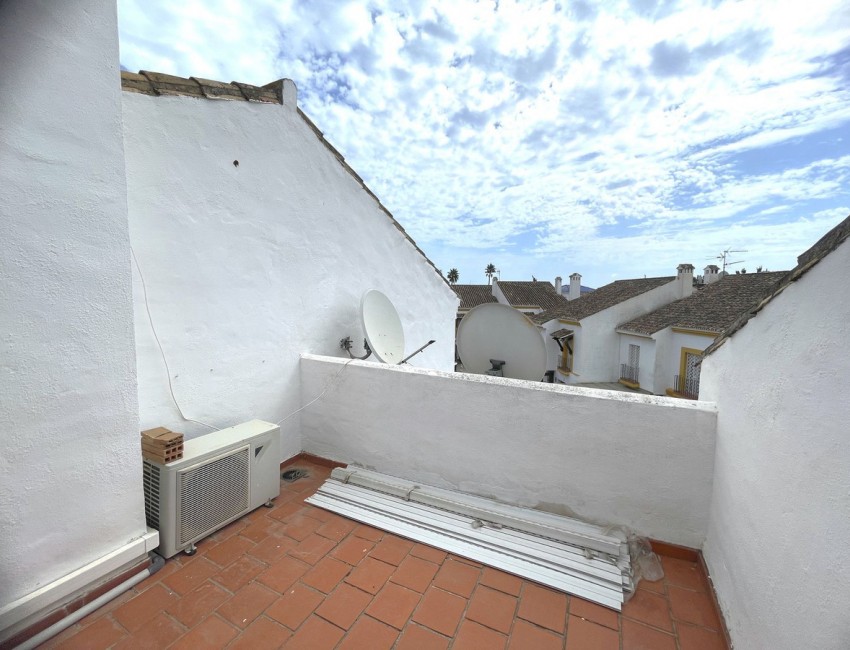 Sale · Bungalow / Townhouse / Detached / Terraced · Estepona · Costa del Sol