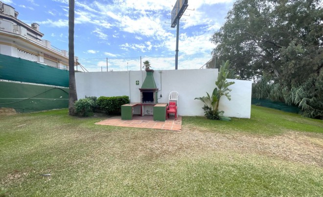 Sale · Bungalow / Townhouse / Detached / Terraced · Estepona · Costa del Sol