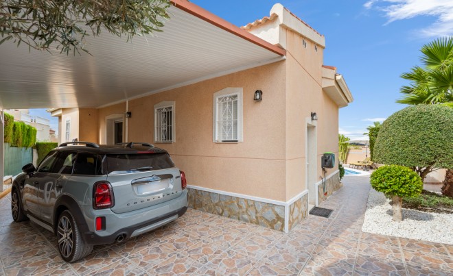 Venta · Villa / Chalet · Ciudad Quesada · Rojales