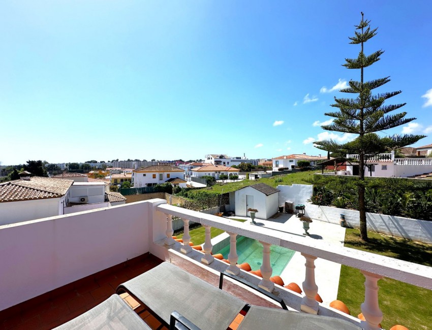 Venta · Villa / Chalet · Torreguadiaro · Costa del Sol