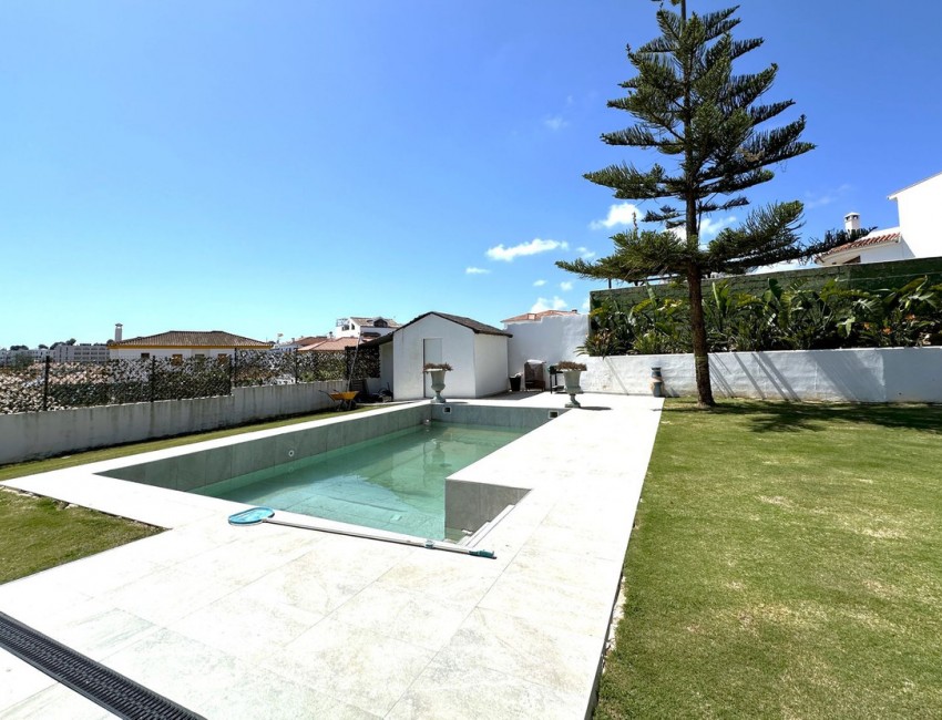 Venta · Villa / Chalet · Torreguadiaro · Costa del Sol