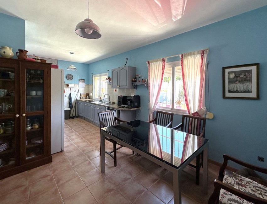 Venta · Villa / Chalet · Torreguadiaro · Costa del Sol