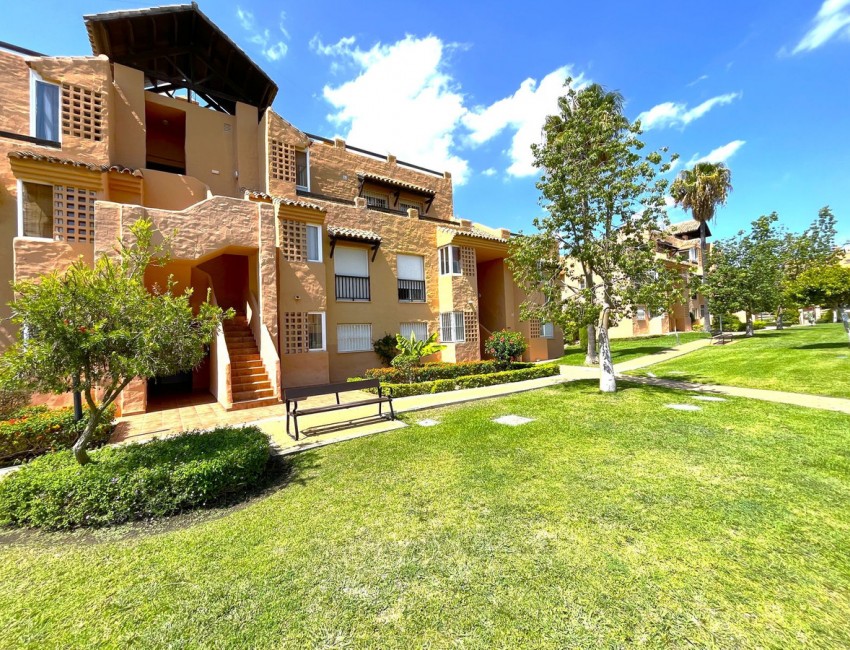 Sale · Apartment / Flat · Casares · Costa del Sol